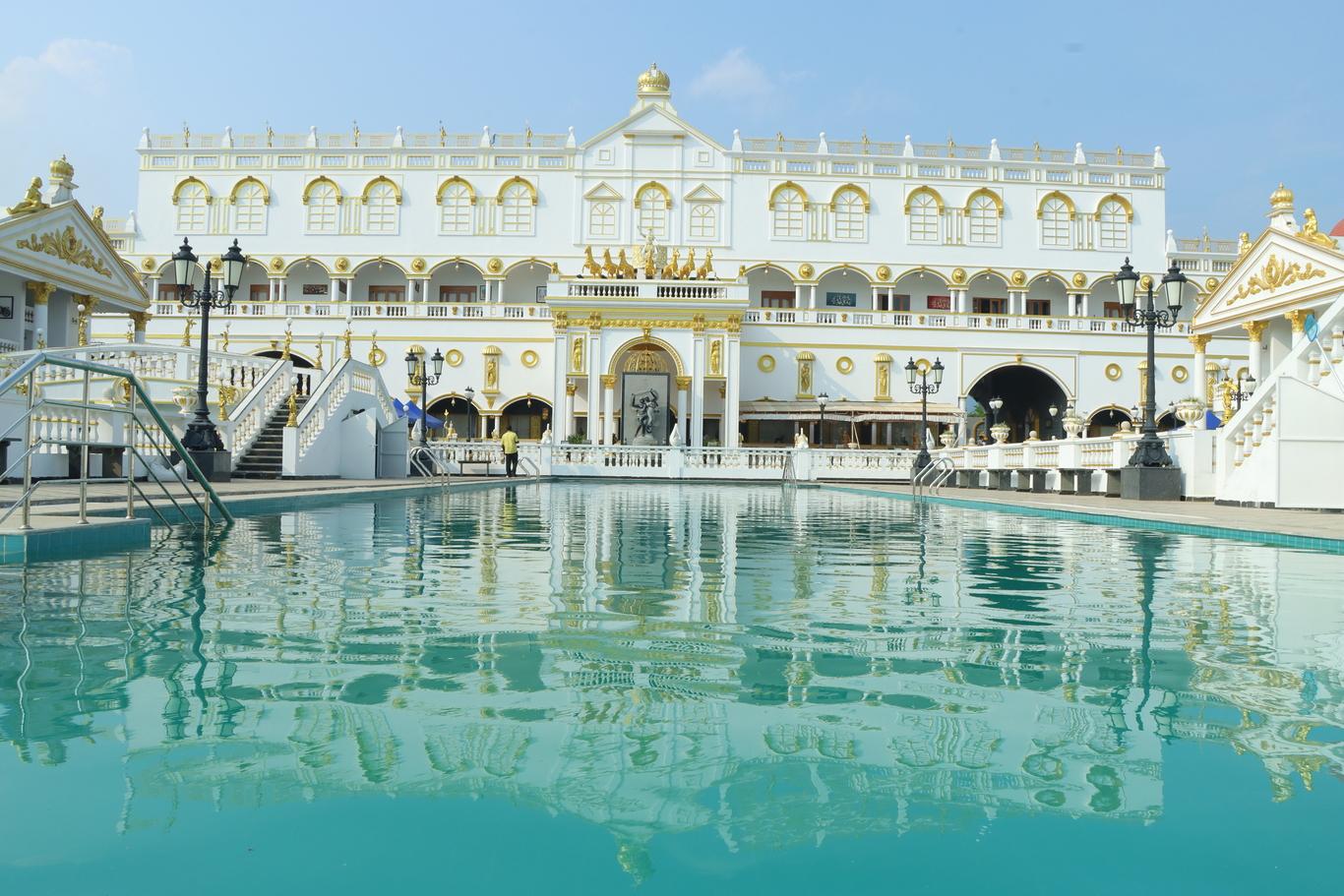 Business Suite - Aesthetic View